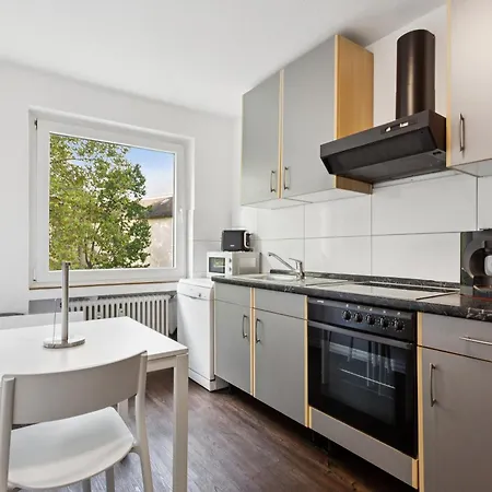 Apartment Messe 55m2 Mit Balkon Und Lage
