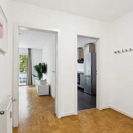 Messe 55m2 Mit Balkon Und Lage *